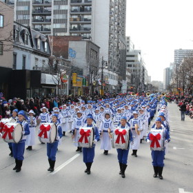 2015.11.22 Christmas Parade, Montreal, Canada