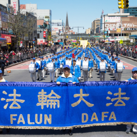 2017.04.23 Falun Dafa Parade, Flushing, NY