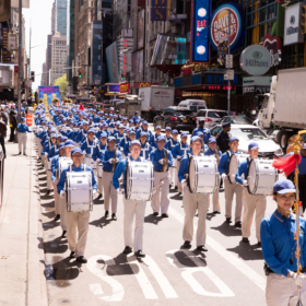 2018.05.11 Falun Dafa Day Parade, Manhattan, NY